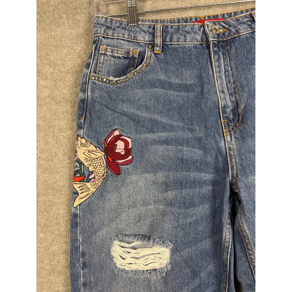 Pull & Bear Mom Jeans Embroidered Distressed Blue Size 30‎ Medium Wash - Picture 4 of 15